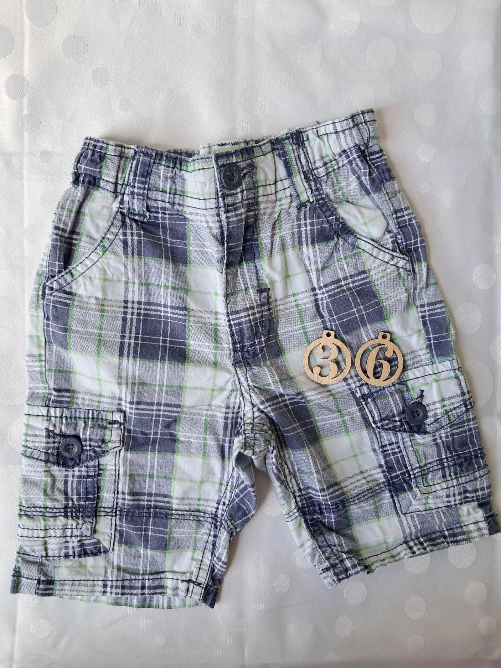 Short bermuda taille 36mois 